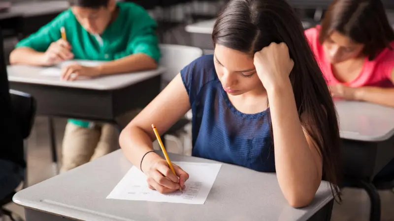 GCSE Results Day 2026: What to Do If Your Child Wants to Switch to Private Sixth Form